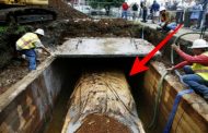 دفن سيارة تحت الأرض لمدة 50 عامًا وعندما استخرجوها كانت المفاجأة !